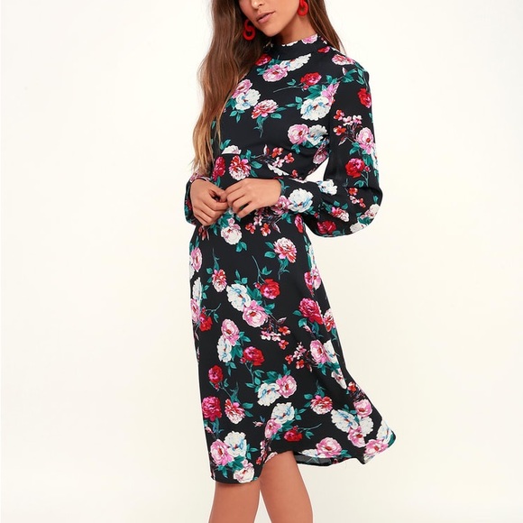 Lulus “Garden Gal” Floral Print mock neck long sleeve midi dress. Medium - Picture 5 of 7